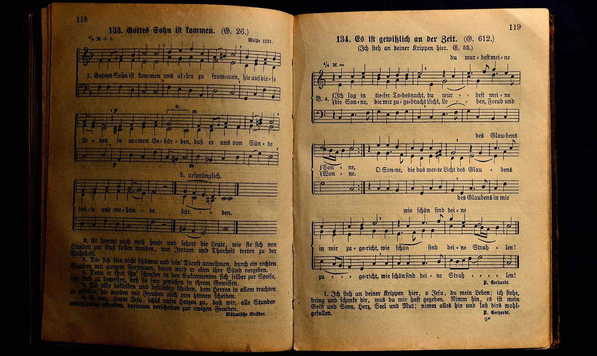 Tauflieder Gesangsbuch alt